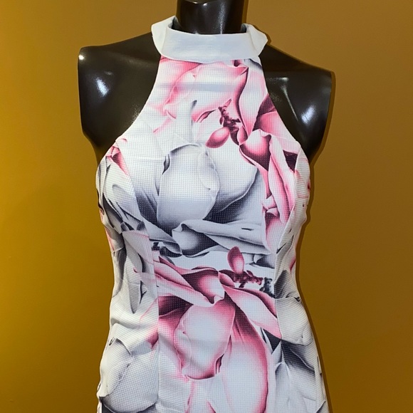 Cross back abstract floral print mini dress - Picture 3 of 6